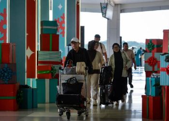 Pekerja Migran Ilegal Pura-Pura Liburan Akhir Tahun