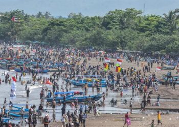 Pulang Liburan dari Pangandaran? Ini 6 Oleh-Oleh Wajib Bawa Pulang