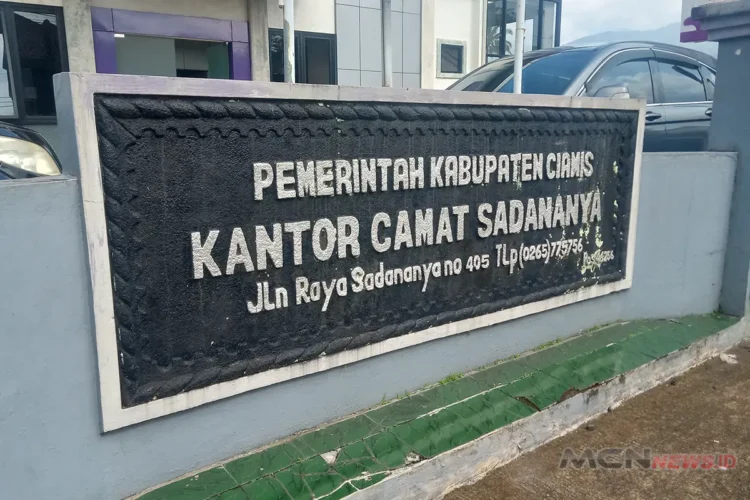 profil kecamatan sadananya