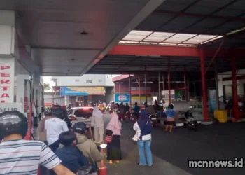 Antrean panjang