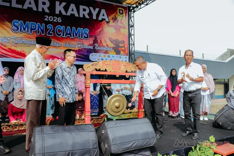 Gelar Karya