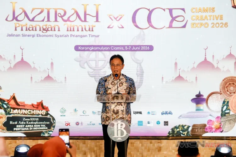Bupati Ciamis Herdiat Sunarya
